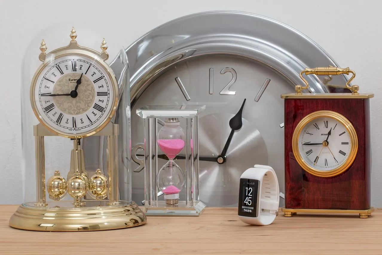 Time, clocks, hourglass
