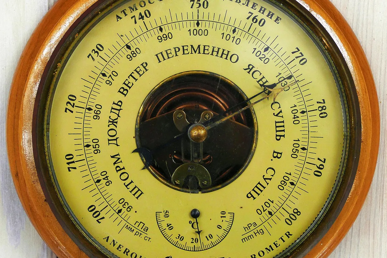 Barometer, thermometer, russian