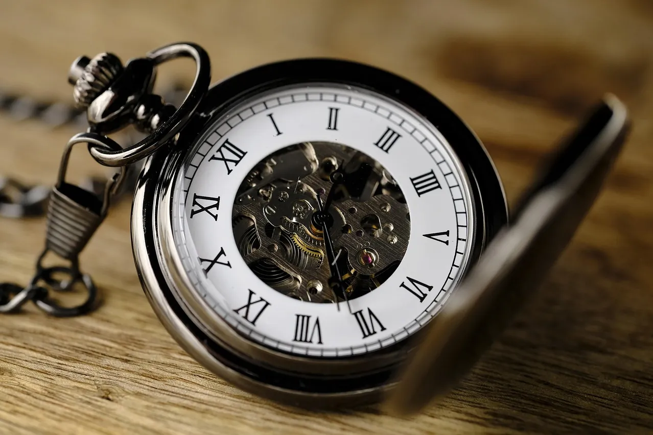 Clock, pocket watch, clockwork