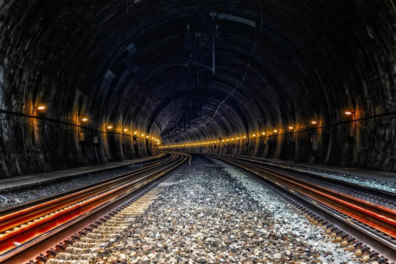 Tunnel, railway, underground