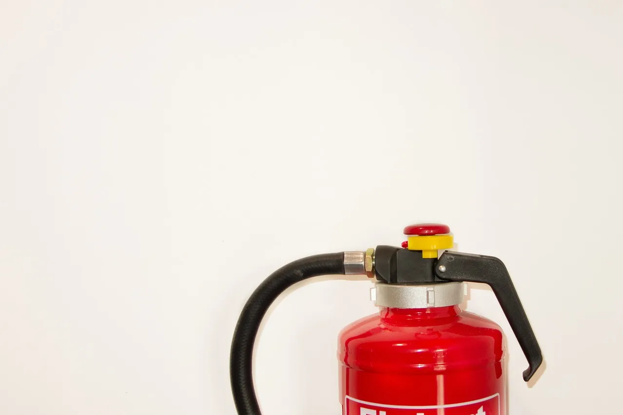 Fire extinguisher, fire, fire fighting