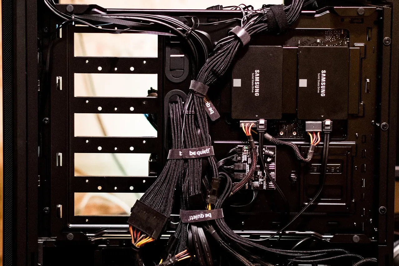 Computer, server, powerful